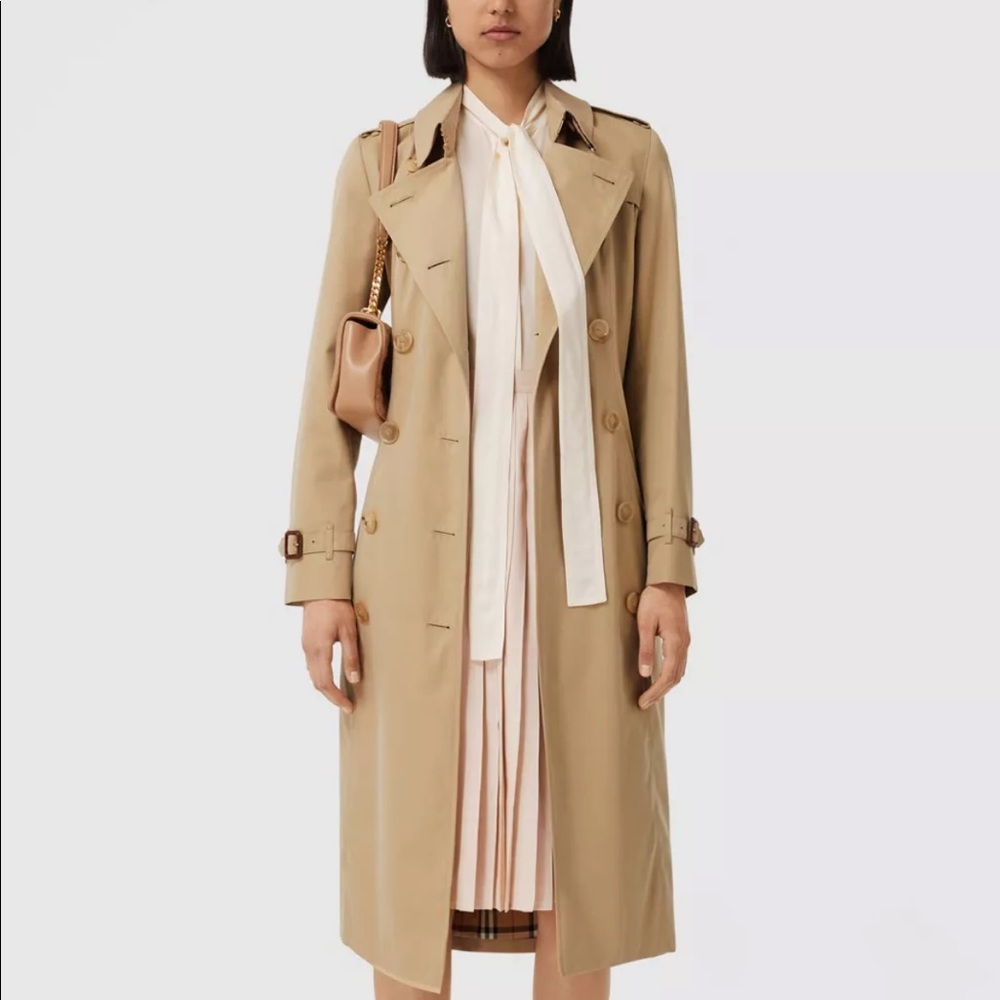 100% Authentic, Burberry Long Chelsea Heritage Trench Coat XS, size US2 , Honey
